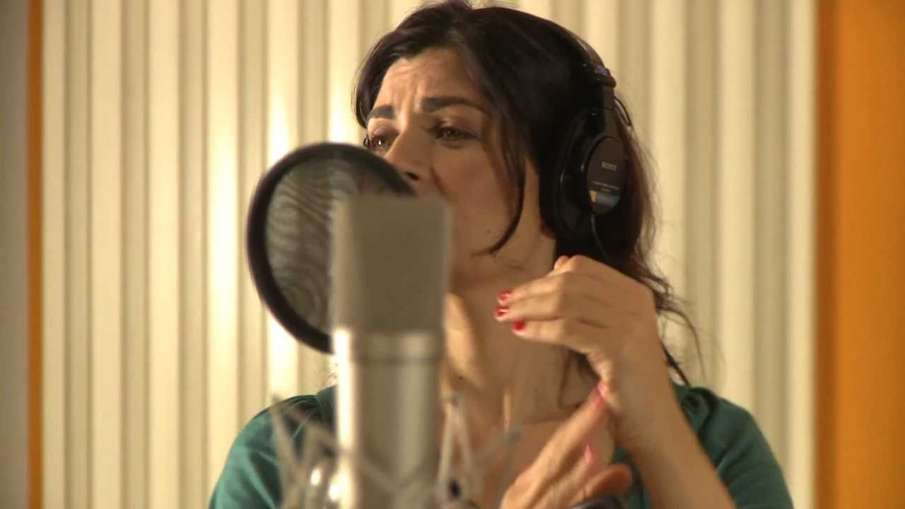 SOLEDAD VILLAMIL  - CLIP - 