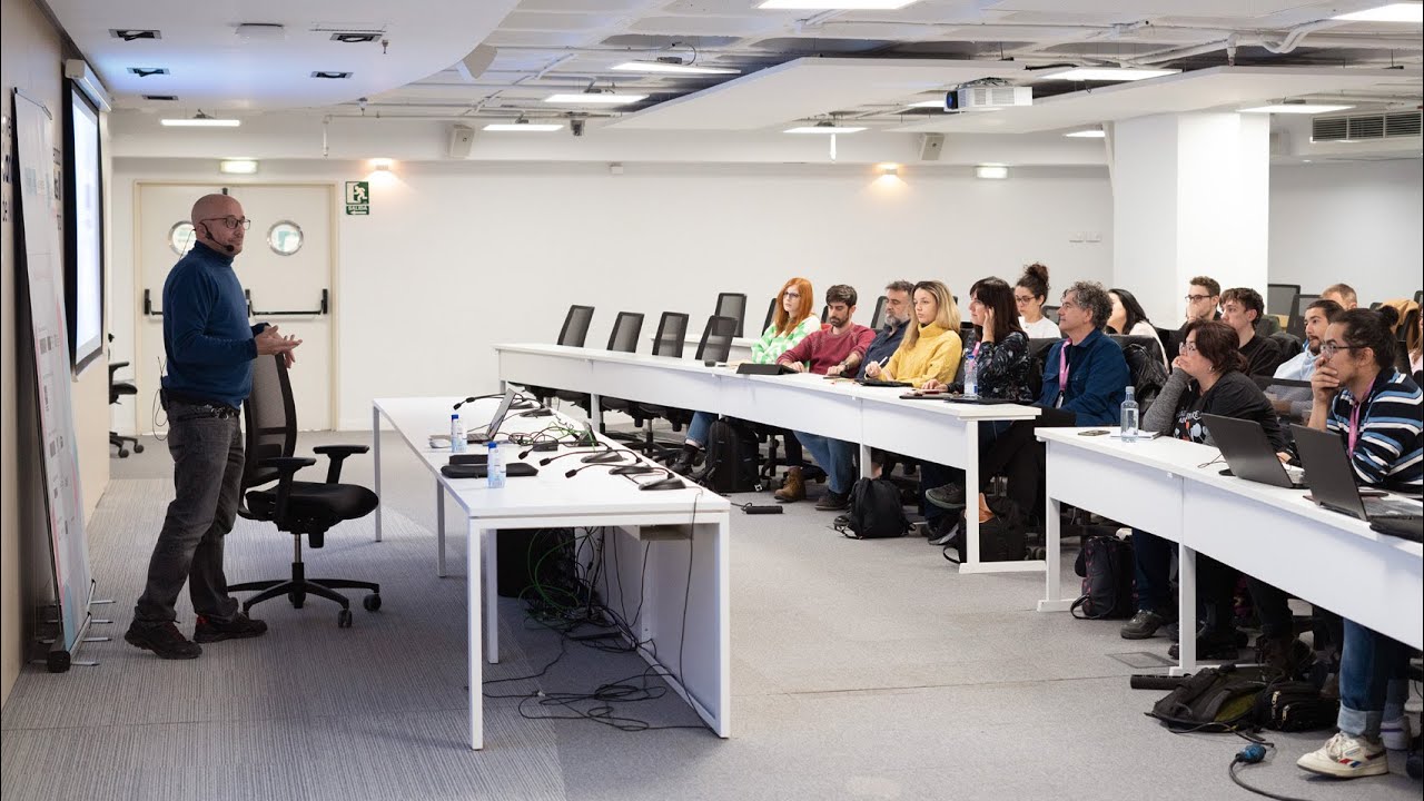 CHARLA FORMATIVA + HACKATHON IA NEXT LAB GENERATION 2023 - YouTube