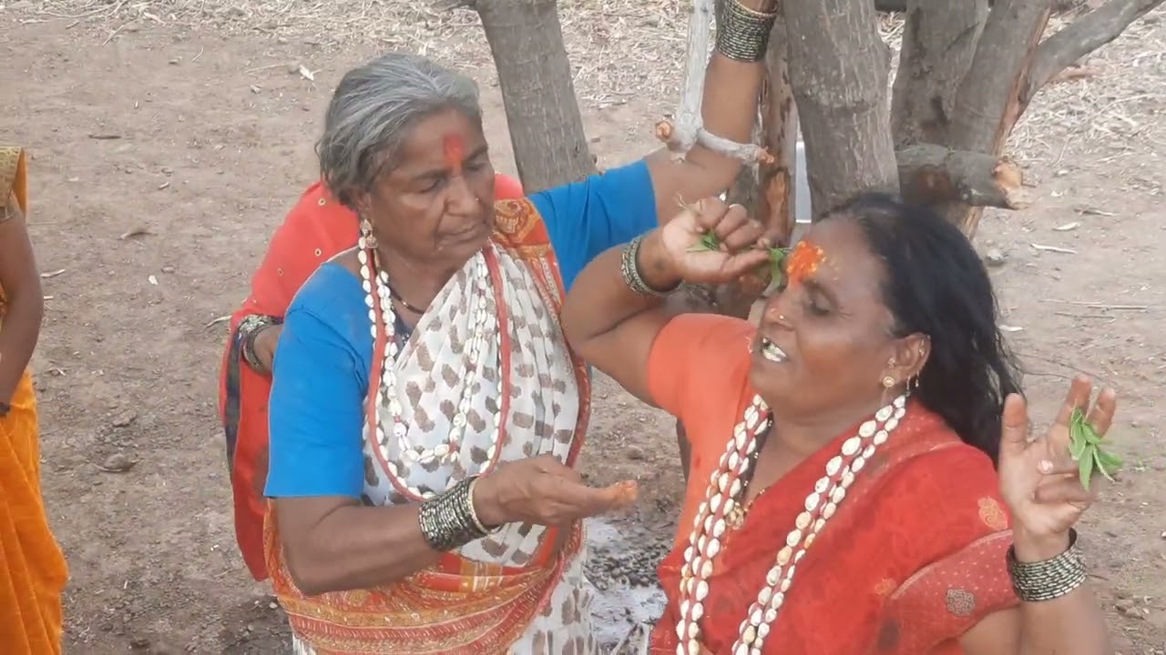 पहिली आरती मनाची ग माझे माय// देवीची ओठि भरण्याचा कार्यक्रम//देवीची परडी भरण्याचा सोहळा Part2