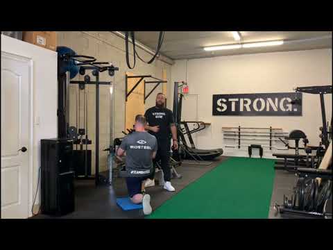 Half-Kneeling Single-Arm Cable Row