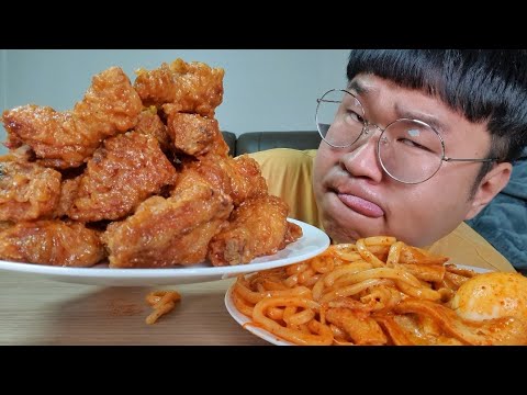 <strong>태풍을</strong> 대비하며 치즈엽떡+허니콤보 먹방. Mukbang