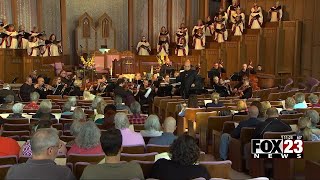 Video: Community sing-along held at Boston Avenue United Methodist Church