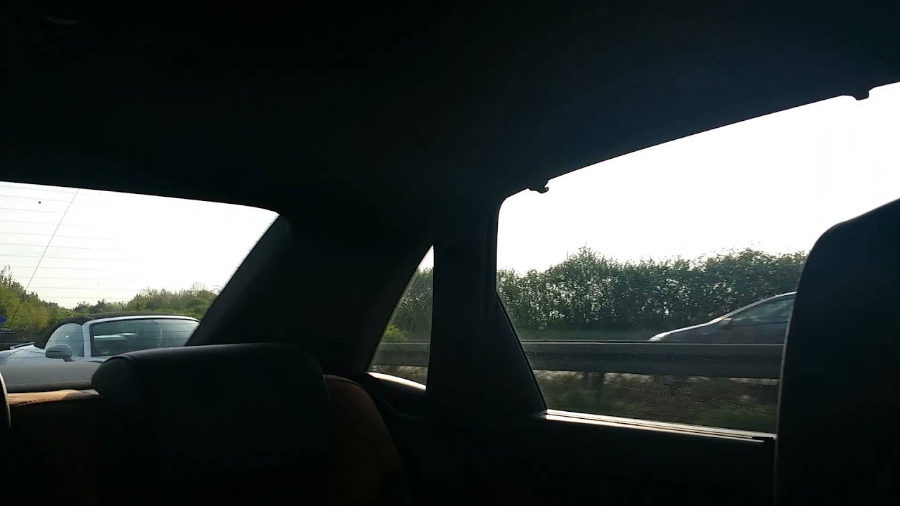 Audi R8 V10 vs. Audi RS4