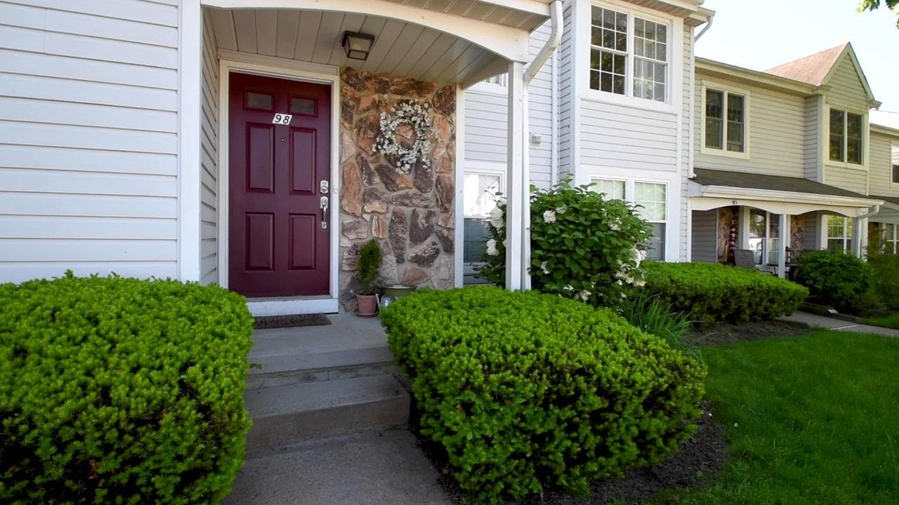 Franklin Township Condo For Sale: 98 Wycombe Place, Somerset, New Jersey 08873