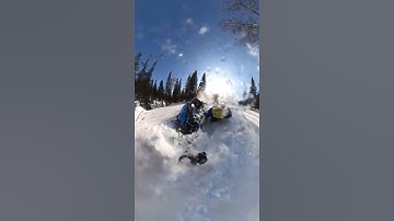 Crash Polaris Pro RMK. #snowmobile #snowrunner #winter