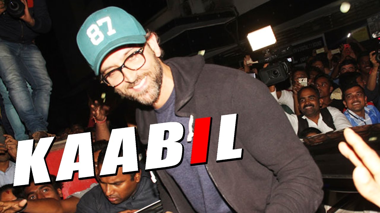 'KAABIL" - HRITIK ROSHAN VISITS CHANDAN CINEMA TO CATCH PUBLIC REACTION