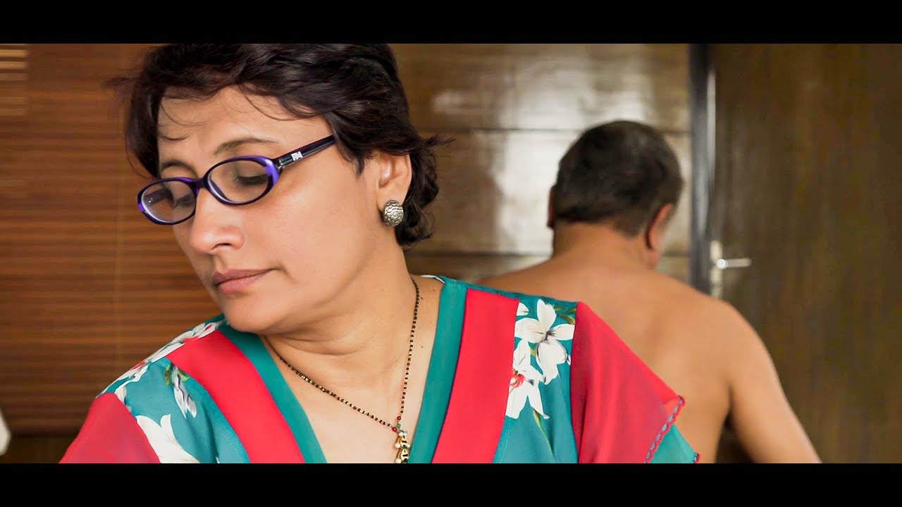 Middle Aged Couple Love Story - A Moment in Time | Jitthen Kumarr