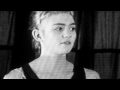 Capture de la vidéo Grimes - Big Small (Directed By Tim Kelly - Http://Www.bigsmall.ca)