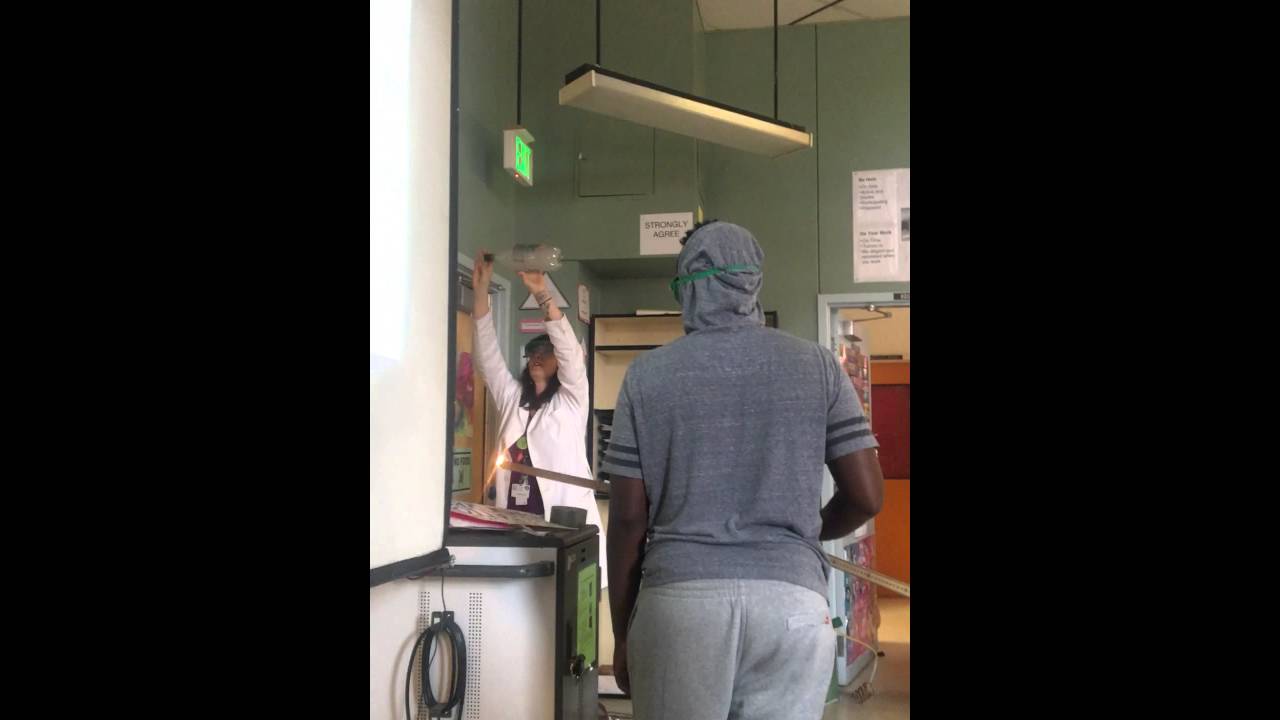 Reaction of H2 and O2 - Period 7 - Video 1 (Slow Motion)