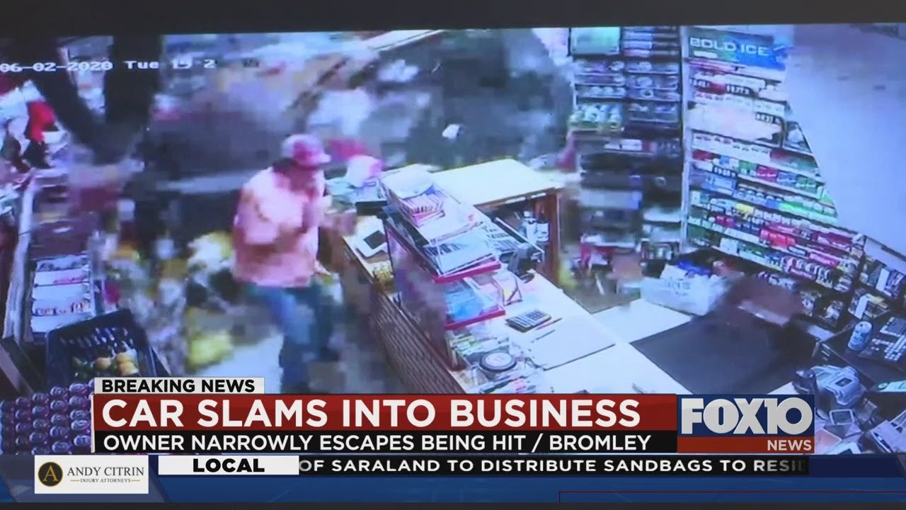 Vehicle crashes into Baldwin County store YouTube