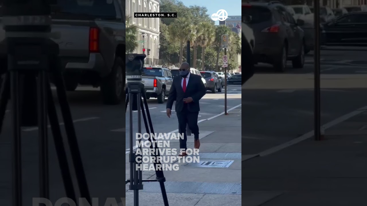 Donavan Moten arrives for Friday morning corruption hearing