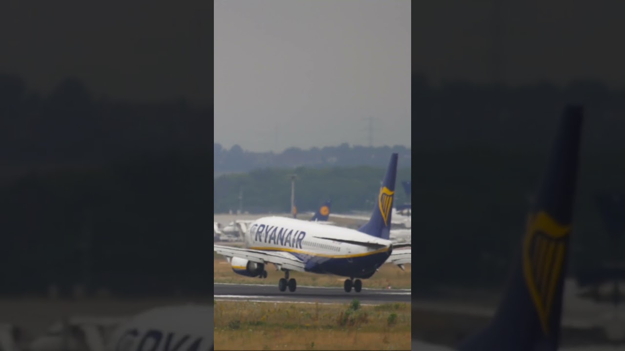 Ryanair vs The World: Airline Showdown! 
