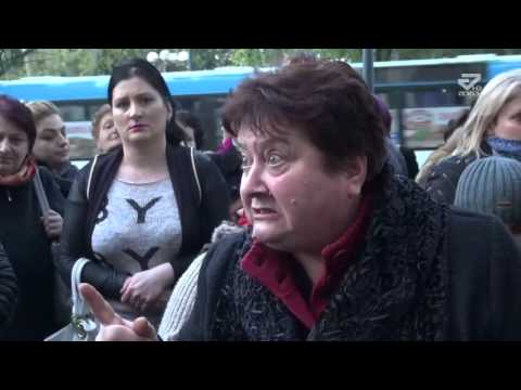 საბავშვო ბაღების თანამშრომლებმა მერიასთან აქცია გამართეს /MTAVARI/