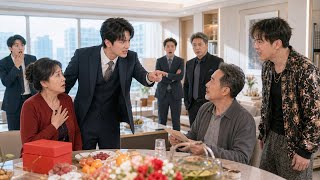 CEO Son Publicly Hurls 50,000 at 60-Year-Old Mother and Her Scrap-Picker Boyfriend, Then Regrets ...