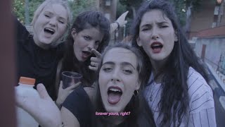 Video voorbeeld van "HINDS | Chili Town (Official Video)"