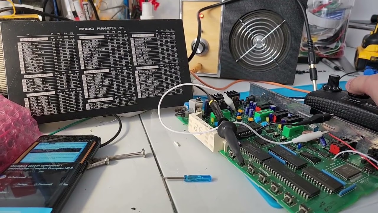 LTC1799 on a Yamaha R100 Reverb / Delay module