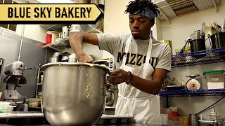 Chicago Bakery Hires and Mentors Teenagers | All Good
