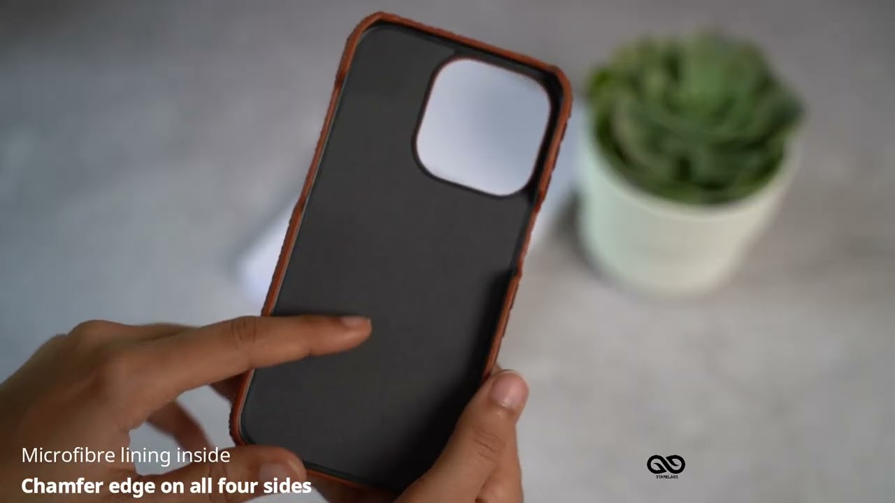 Hard Croc Case With Microfibre Lining For iPhone 14/14Plus/14Pro/14Pro Max