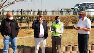 Okhahlamba Municipal Manager addresses the protestors