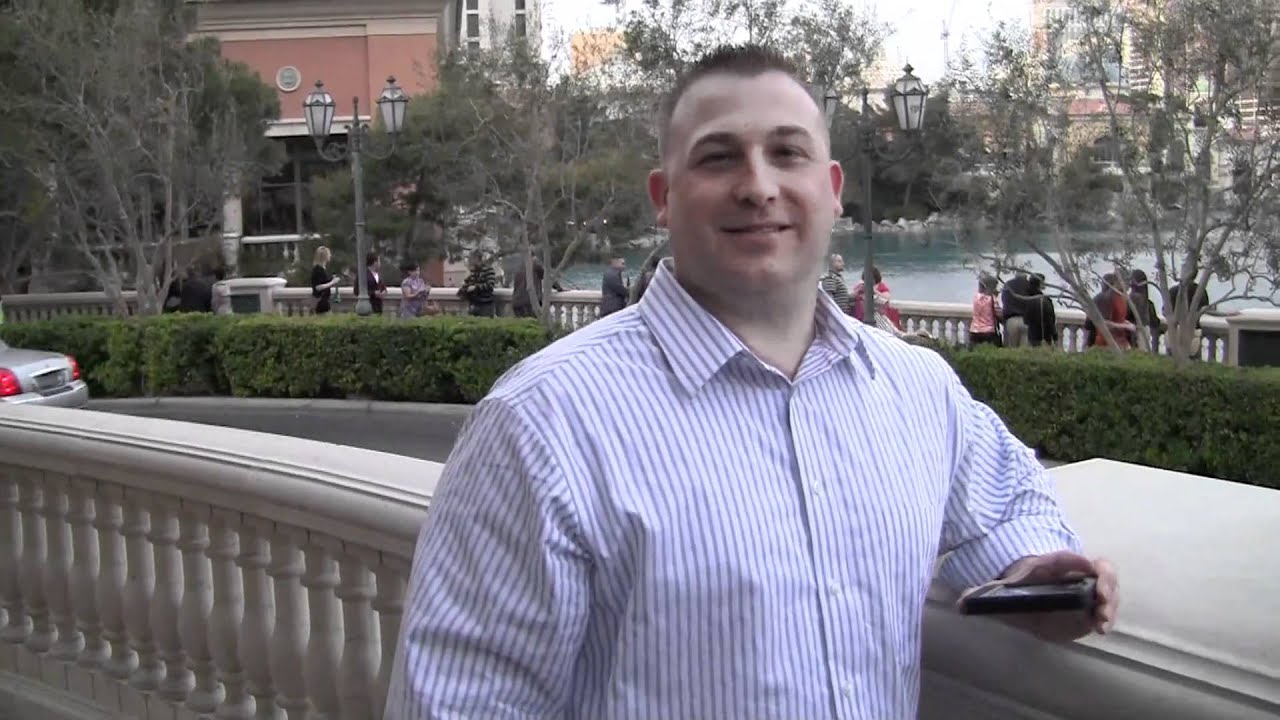 Top 5 Distributors Las Vegas Trip Waiting for Fountain Show at