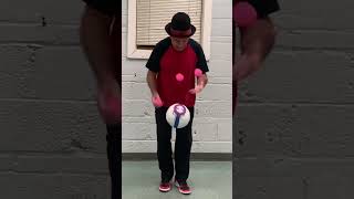 Five juggling balls get bounced