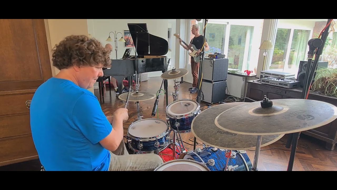 Free funk Trio (piano, bass, drums) - playing funk fusion groove