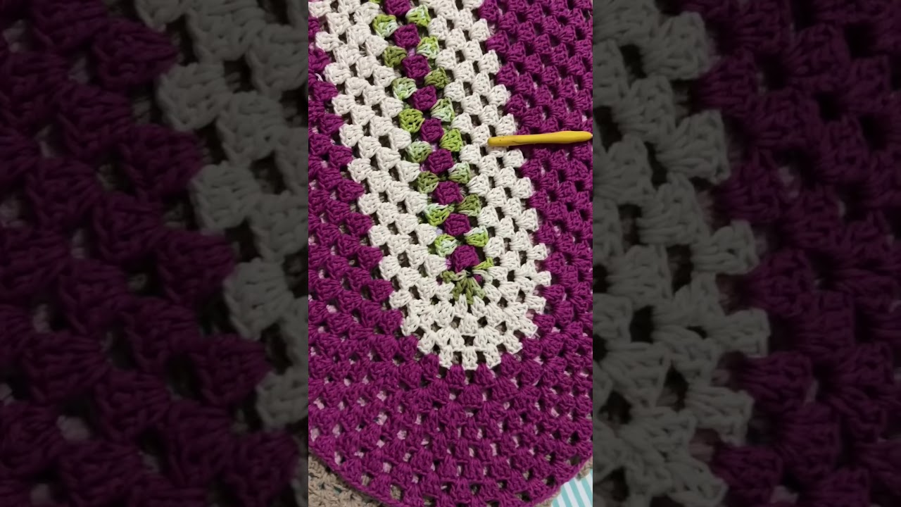 Недорогой овальный коврик для вязания крючком 