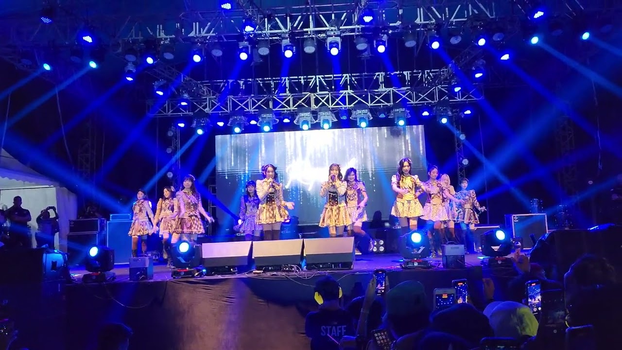JKT48 - Seventeen dan Rapsodi (NRG Palembang)