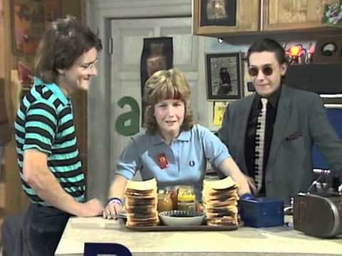 No. 73: Series 2: Sandwich Quiz Montage: TXN 1982