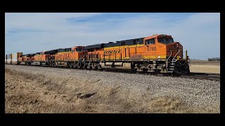 😎 (High-Def!) A Very Heavy BNSF Stack Train! 💪