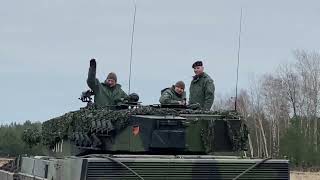 First footage of Ukrainian soldiers training on Leopard 2A4 tanks