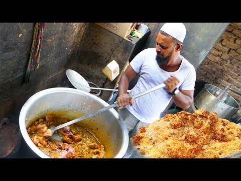 chicken-biryani-making-@-biryani-point|-indian-street-food/c53