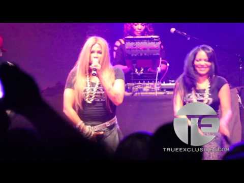 Salt N Pepa Perform "Talk About Sex" & "Shoop" At NY Reunion Show
