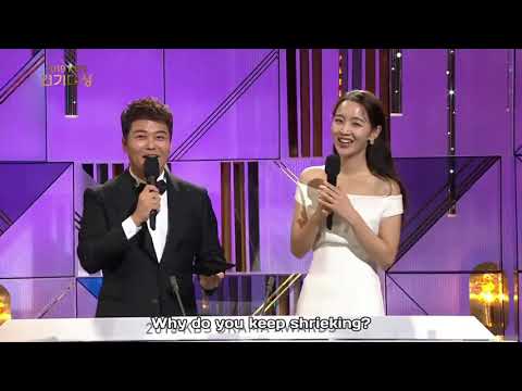 Shin Hye Sun Reacting To Her Debut Drama 'School 2013' During The 2019 KBS Drama Awards Ceremony XDD