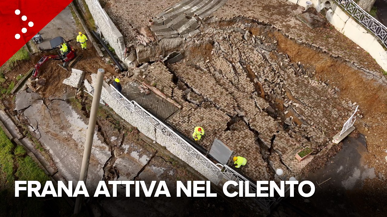 Grossa frana nel Cilento, cedono strada e sagrato a Torraca (Salerno)