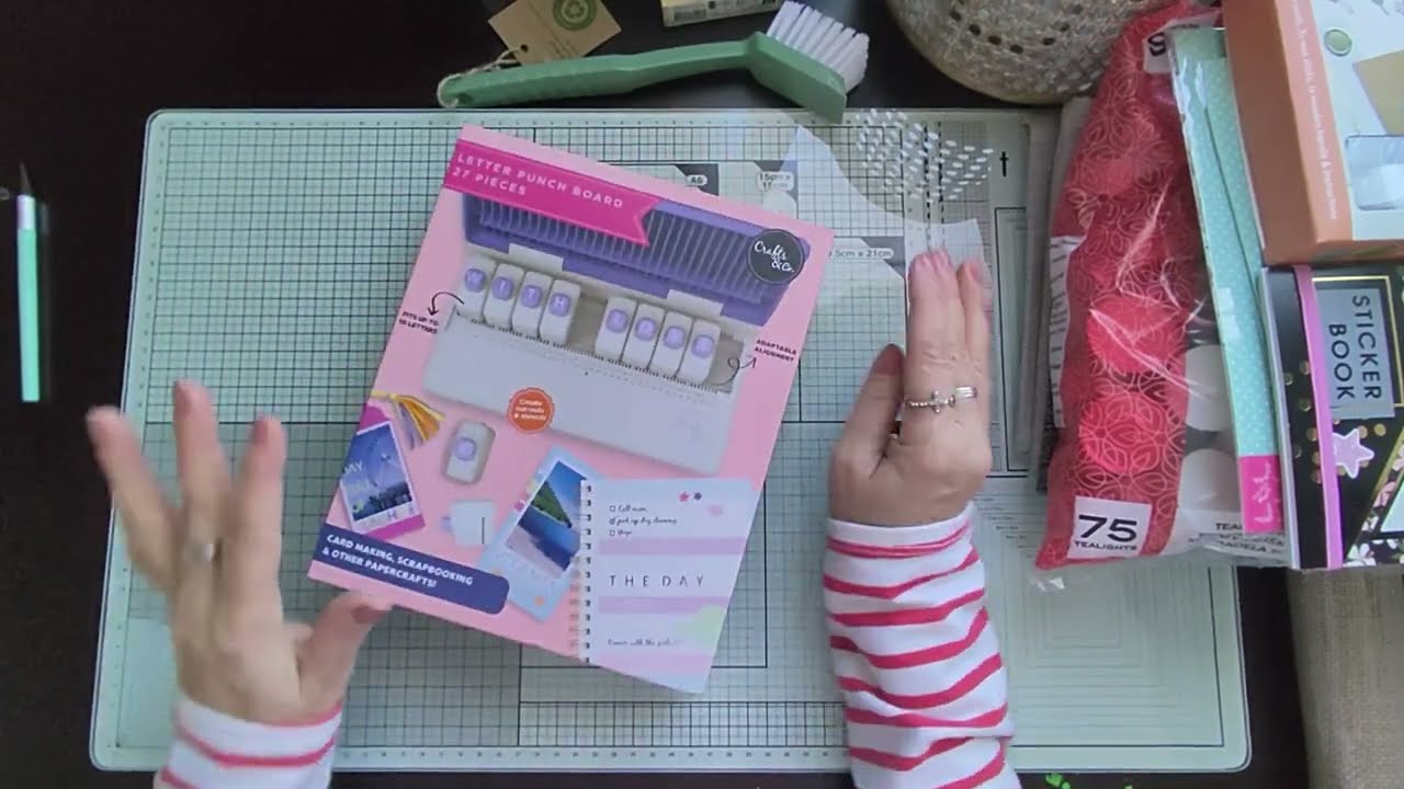 Compritas Tedi, Bazar y Action