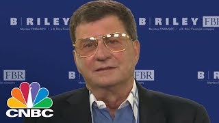 President Donald Trump's Tariff Plan Hurts Canada More Than China, Says Strategist | CNBC