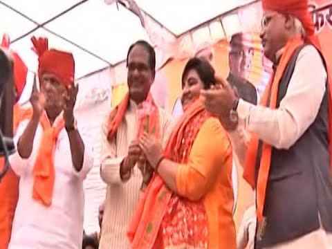 Sadhvi Pragya files papers in Bhopal, links Hindutva with development