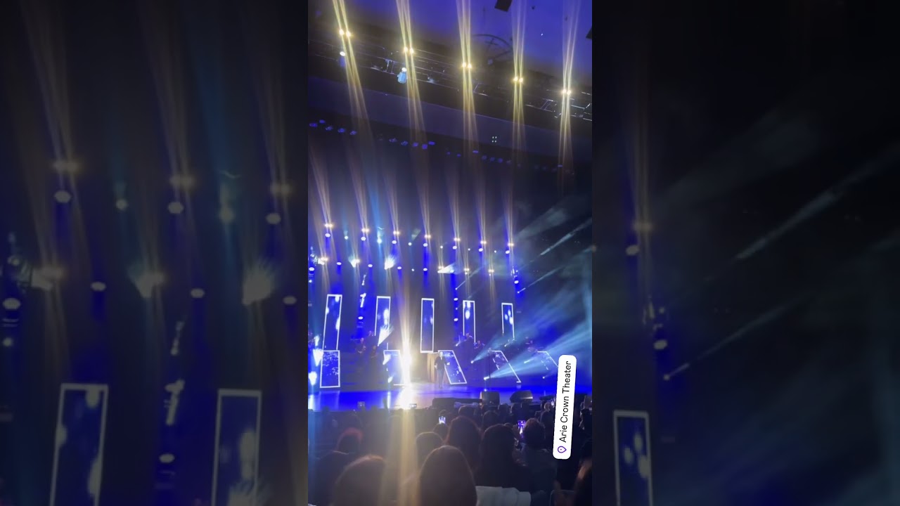 Nikos Vertis at The Arie Crown Theater in Chicago 16/11/2024 