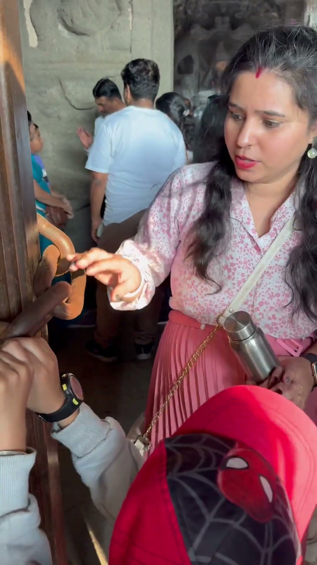 Duggu ko dikha bhut bda darwaja ?? #shorts
