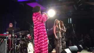 Macy Gray Relating to a Psychopath