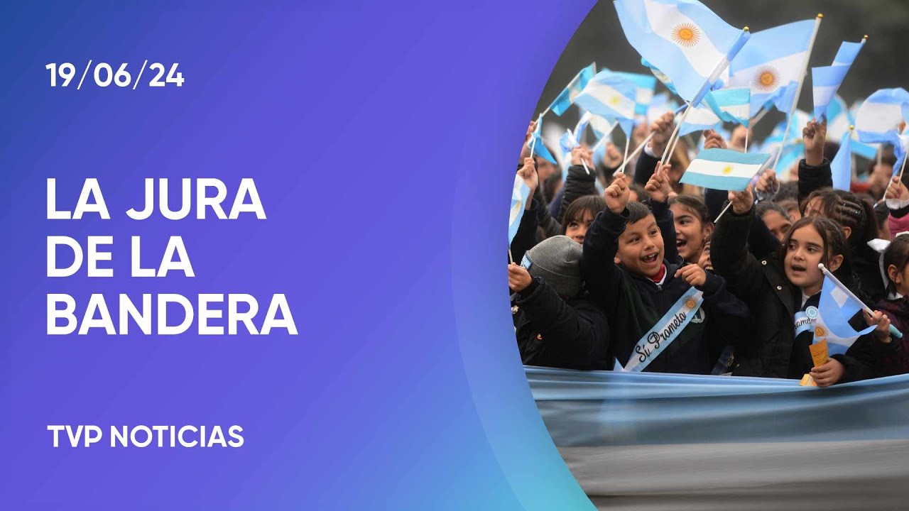 Más de 20.000 estudiantes juraron lealtad a la bandera - YouTube