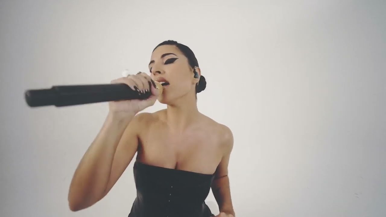 Eva Davis - NO LO PUEDO NEGAR (Official Live Performance)