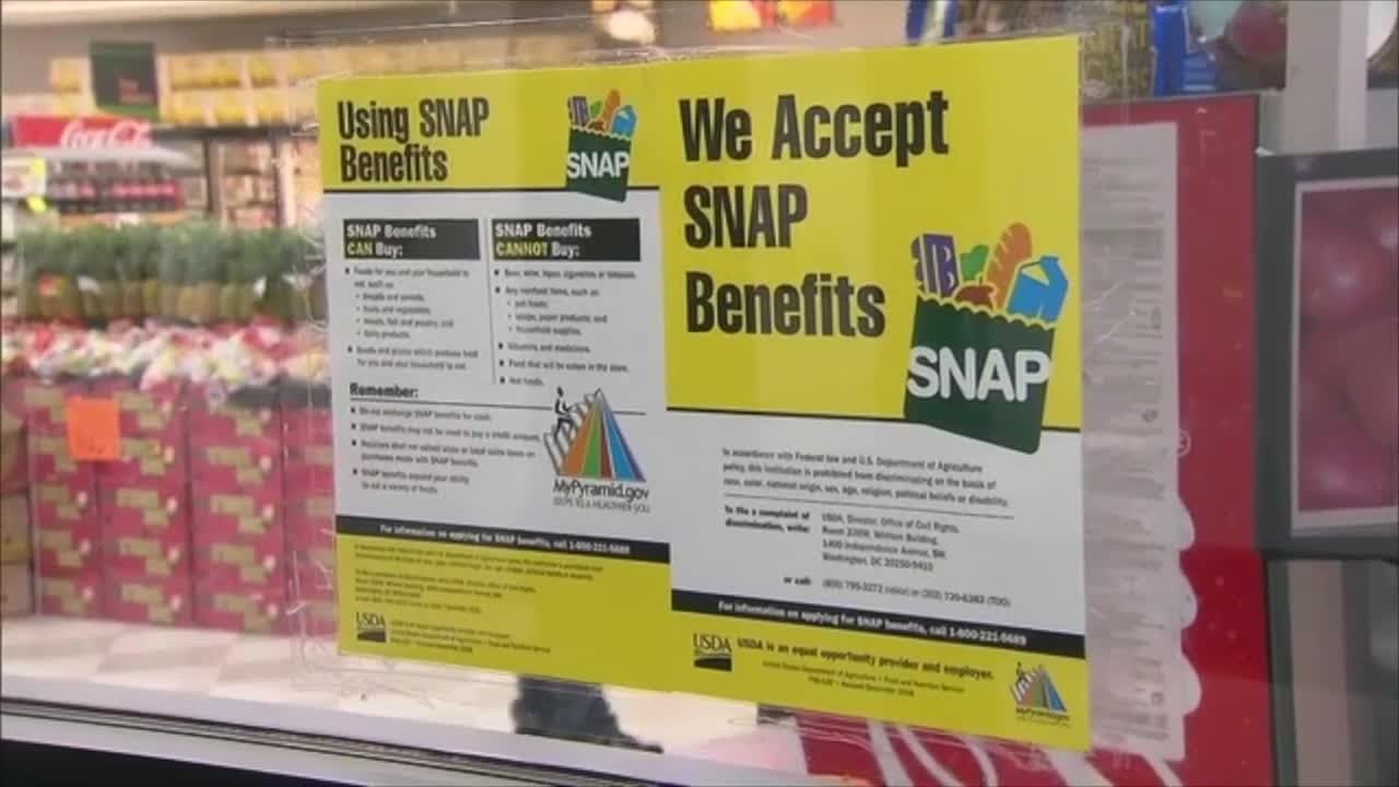 Arizona SNAP benefits threatened over federal data dispute