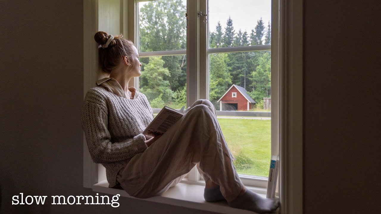 a slow, cozy morning in our cabin in Sweden / cinematic travel video