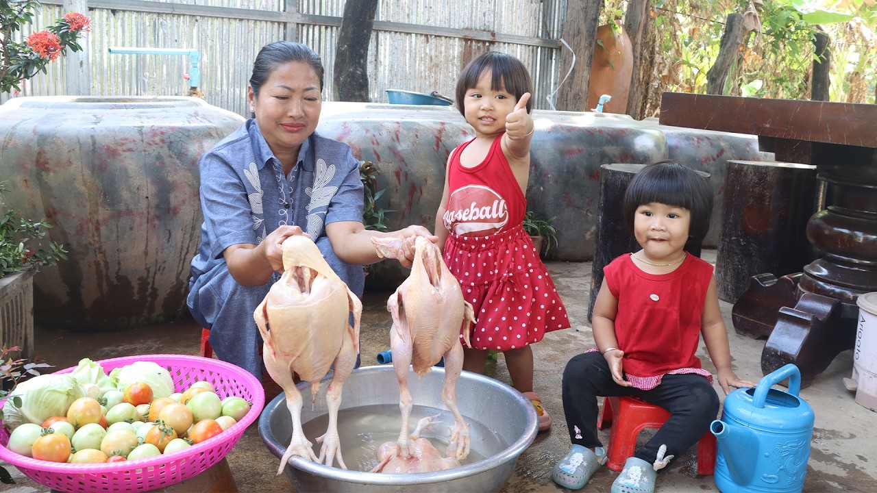 In red dress, Siv hour and Siv Ing help grandma cooking | Delcious chicken cooking