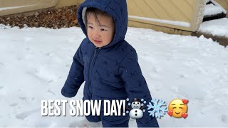 Toddler’s first walk in snow!☃❄❤