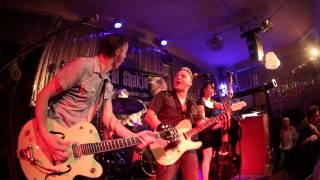 Video thumbnail of "BIG FAT SHAKIN´ - Walk like an Egyptian (Live @ Clärchens Ballhaus)"