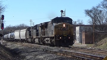 Fake Dash 8! CSX AC44CW 210 w/ Low Ditchlights Leads Manifest Q585-20 on 2/20/22