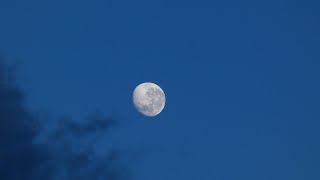 4K UHD - Daily Mindfulness #68 - Waning Gibbous Moon - Ambient Music